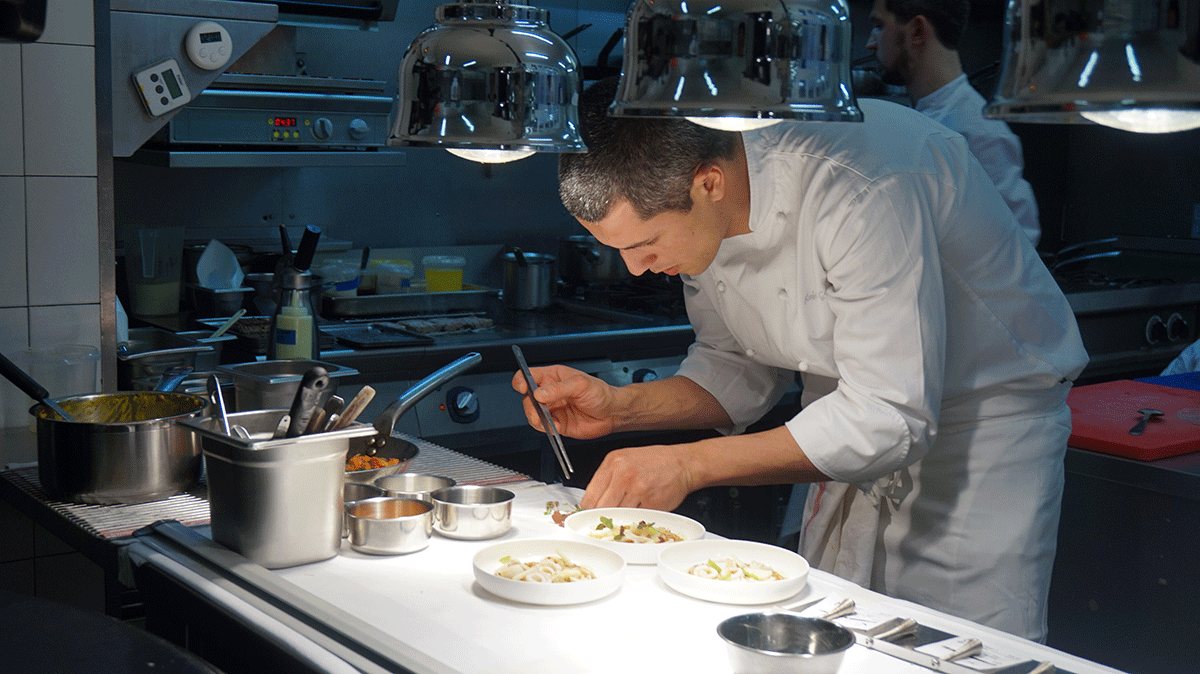 Rafael Gomes é brasileiro e Chef de cozinha em Paris