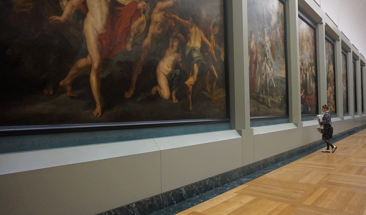 Visita noturna no Louvre 