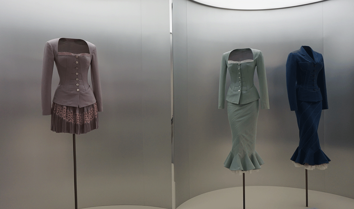 Exposição de moda em Paris Alaia
